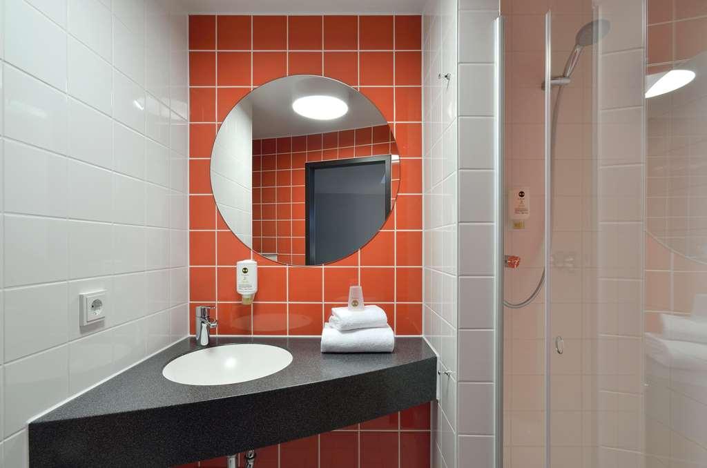 B&B Hotel Passau Adlkofen Quarto foto